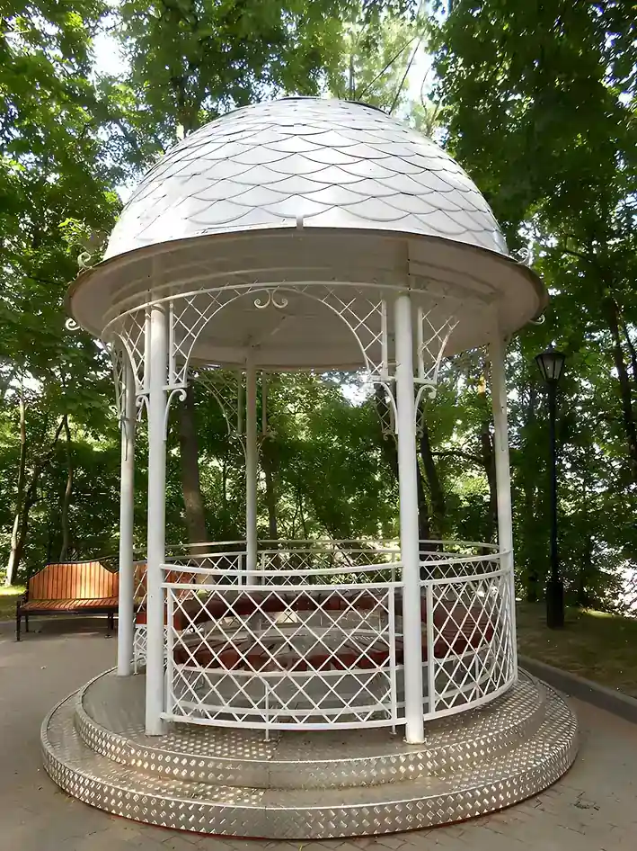Кованая беседка «Аркада» — металлическая беседка, 5,0 × 3,0 м, 15 м²